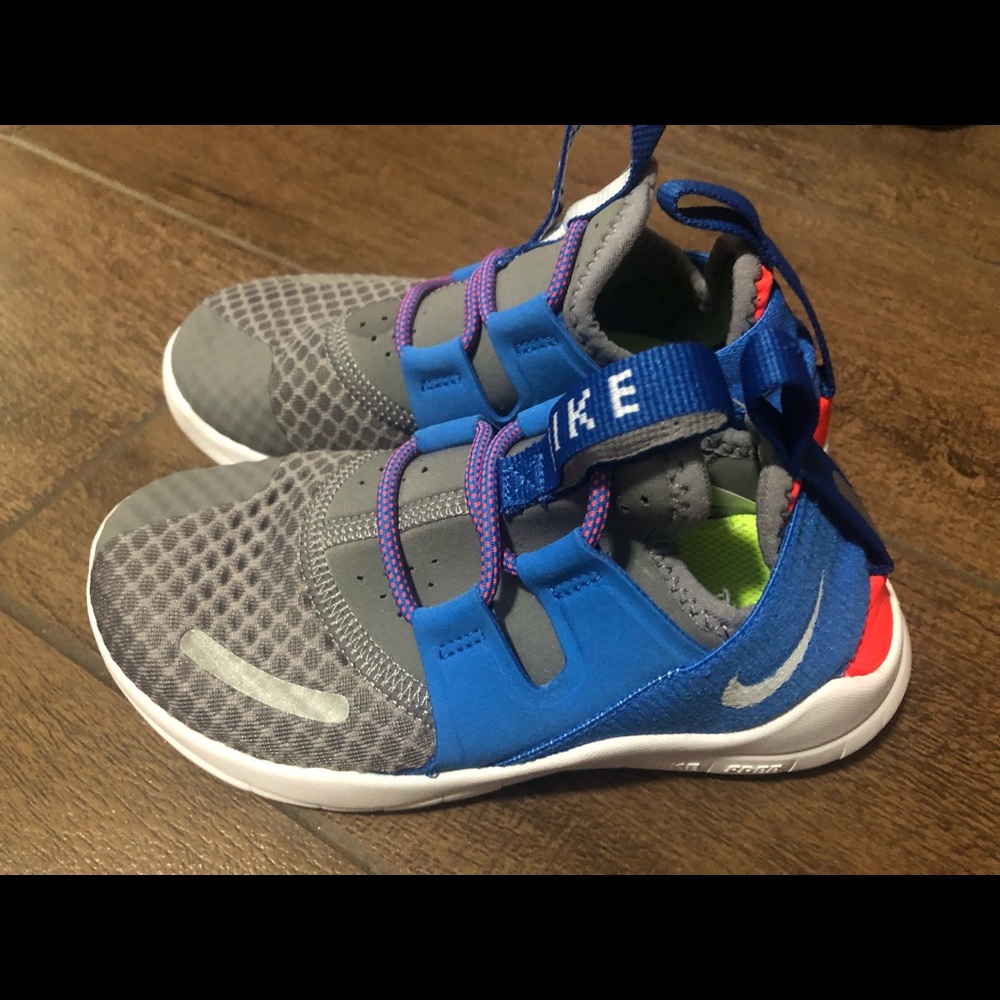 Nike toddler sneakers